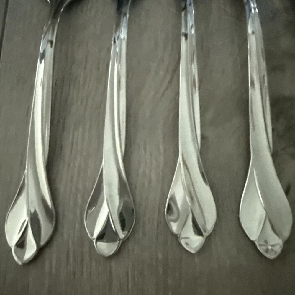 Lot of 7 Oneida USA Tribeca Glossy Stainless Flatware SALAD FORKS